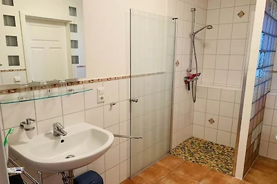 Ferienhaus in Ummanz mit Schwimmbecken