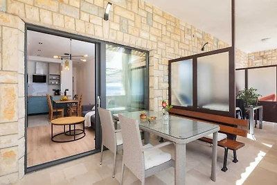Appartamento Tomas con balcone e vista mare