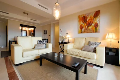 Moderne Wohnung in Ojén mit Schwimmbad