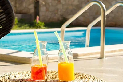 Kalu con piscina cerca de Rovinj