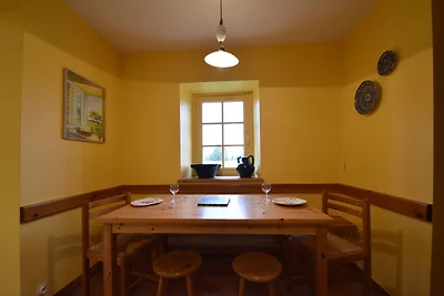 Schönes Ferienhaus mit Innenhof in Appeville