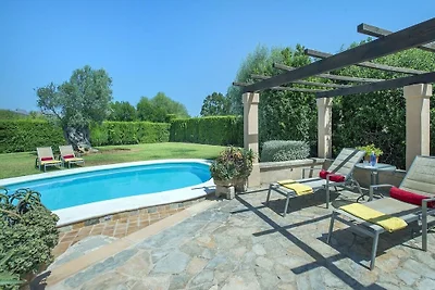 Villa in Pollensa mit Schwimmbecken