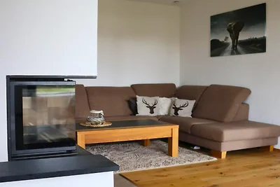 Eifel-Finca mit Whirlpool und Gartenlounge