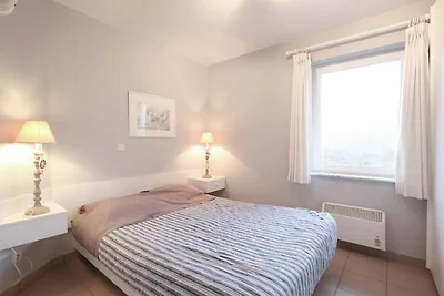 Licht appartement met terras in Oostduinkerke