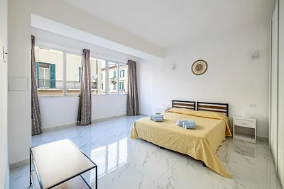 Zentrale 1BDR/4P-Wohnung in Ventimiglia