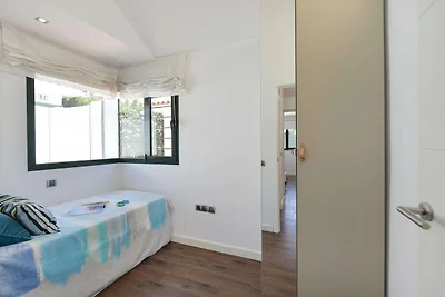 Zentraler Bungalow mit Gemeinschaftspool in...