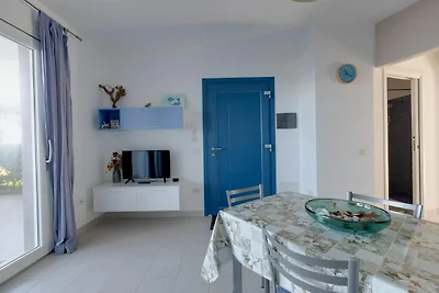 Meerblick mit Klimaanlage und Garten