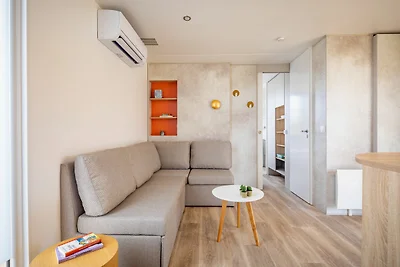 Modern chalet with air conditioning, in a hol...