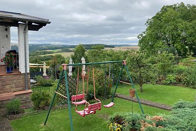 Casa di vacanza con balcone nell'Ittel Eifel