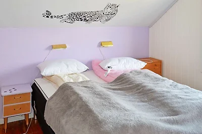 10 Personen Ferienhaus in Laukvik