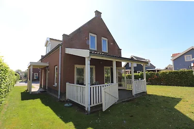 Bungalow am Wasser in Zuytland Buiten