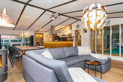 12 Personen Ferienhaus in Glesborg-By Traum