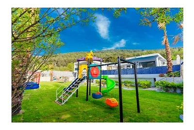 Villa a Kalkan con piscina