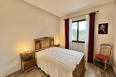 Casa a Cucuruzzu con vista sulle montagne