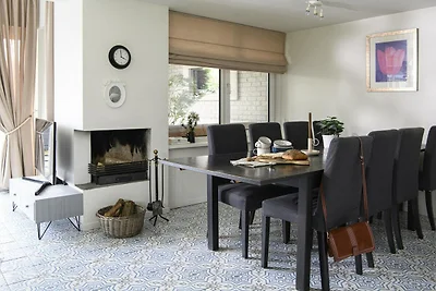 Familienvilla mit privatem Garten