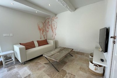 Charming apartment with private terrace,...