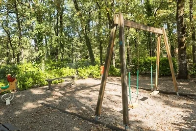 Haus in Monflanquin mit See- und Waldblick