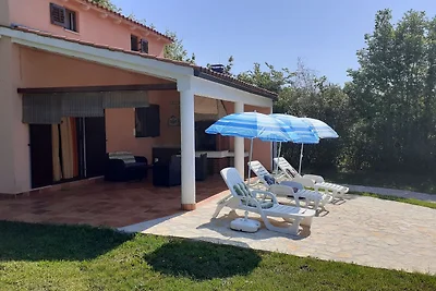 Ferienhaus in Pula mit Swimmingpool