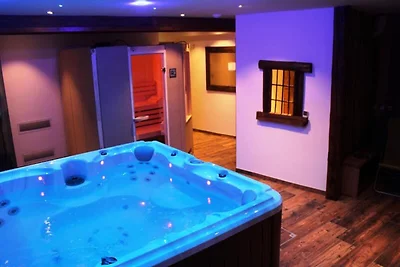 Chalet in Les Clots in der Nähe von Skiliften