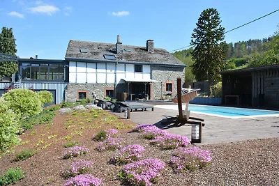 Villa in Stavelot mit Seeblick, Whirlpool