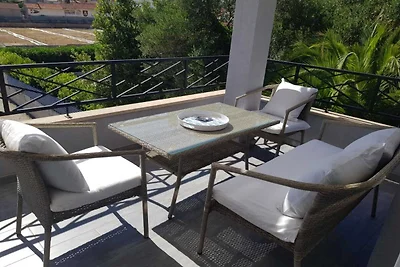 Apartments near the beach Orebic - One bedroo...