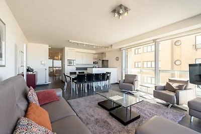 Wohnung an der Küste mit Meerblick