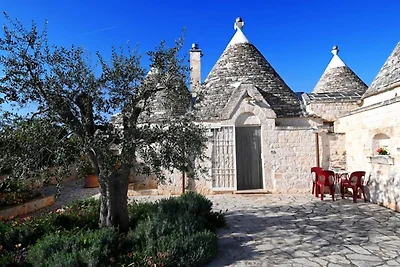 Trulli in Valle d'Itra mit Pool und Aussicht