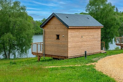 Nieuw tiny house met uitzicht op het meer