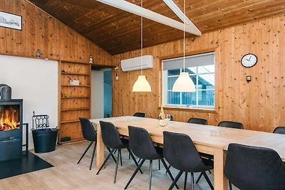 12 Personen Ferienhaus in Harboøre-By Traum