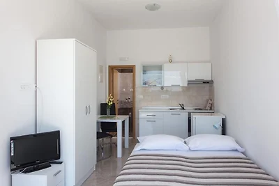 Superior Studio Apartment with Terrace and Se...