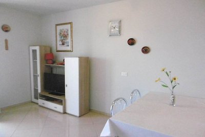 Apartment in Ravni with Swimming Pool