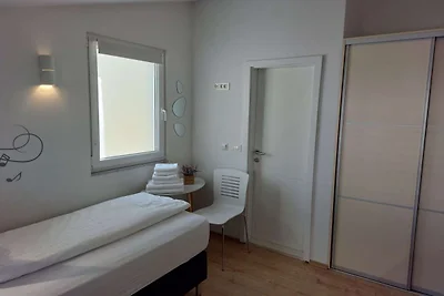 Villa Nižić Makarska -Two Bedroom Apartment W...