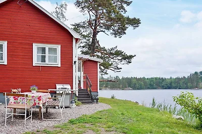 5 persone case ad ÅKERSBERGA