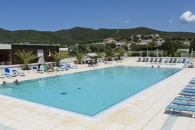 Ferienhaus auf Korsika mit Terrasse