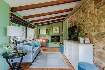 Villa a Pescia con vista sui vigneti