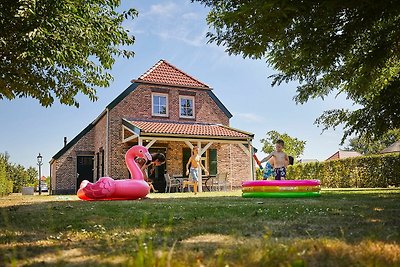 Lussuosa villa per bambini con sauna nel...