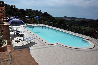 Luxusvilla in Collazzone mit Pool