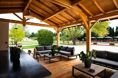 Charmante provenzalische Villa in Noves