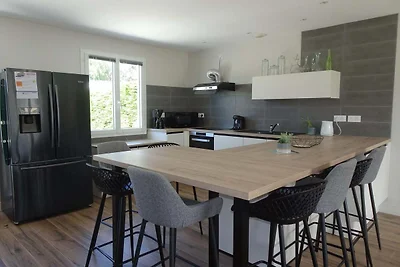 Komfortabler Bungalow, Rosa Granitküste