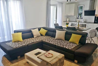 Ferienhaus SOLE in Maslenica mit Pool