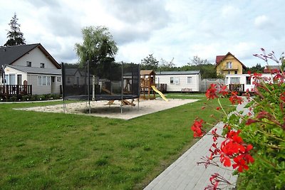 Mobilheim in Kolczewo mit einer Terrasse