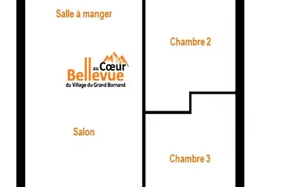 4 camere per 9 persone