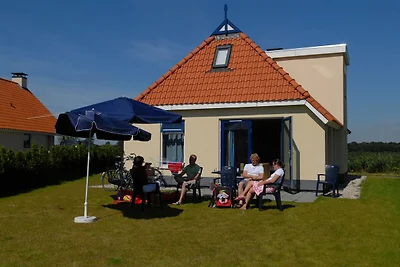Chalet a Bergumermeer vicino al Canale