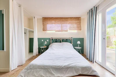 Apartment am Fluss Pénérf mit Pool