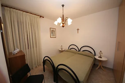 Ruhige Dreifamilienhauswohnung zwei...