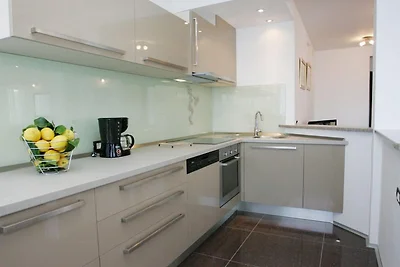 Okrug Gornji Luxurious Escape Villa with Pool...