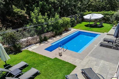 Villa in Gallos hat 4 Schlafzimmer