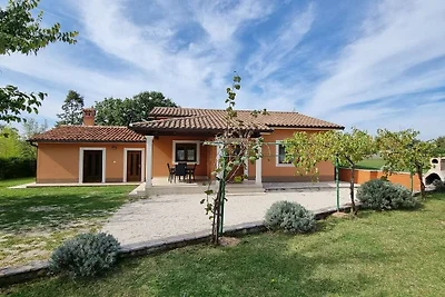 Villa in Žminj met zwembad