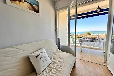 Wohnung in Grau du Roi mit Meerblick