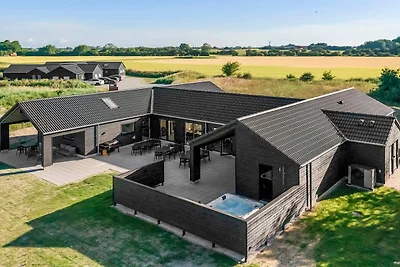 5 Sterne Ferienhaus in Idestrup